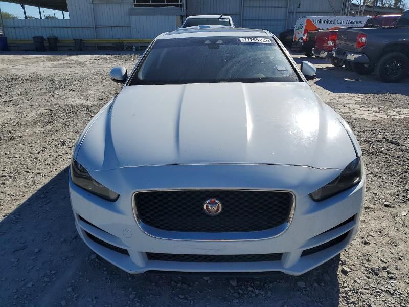2017 Jaguar Xe Premium
