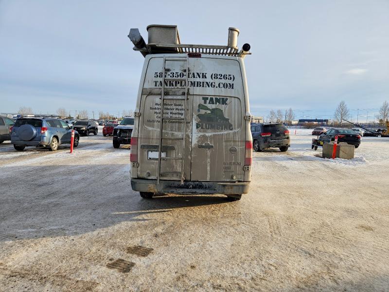 2012 Niss NV 2500
