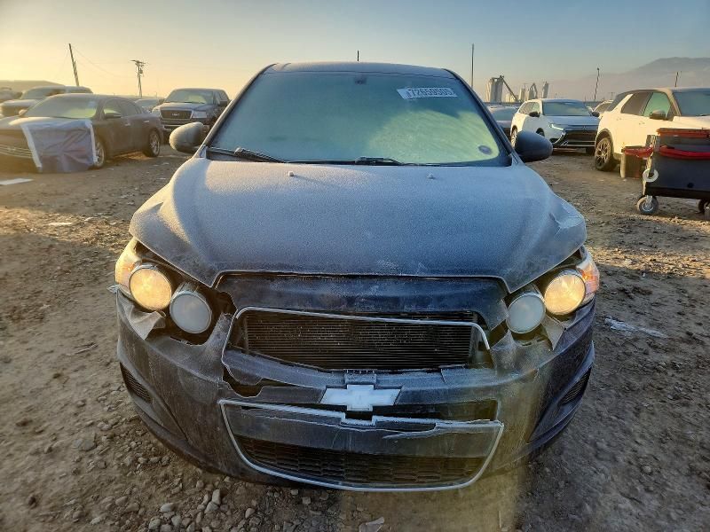 2016 Chevrolet Sonic lt