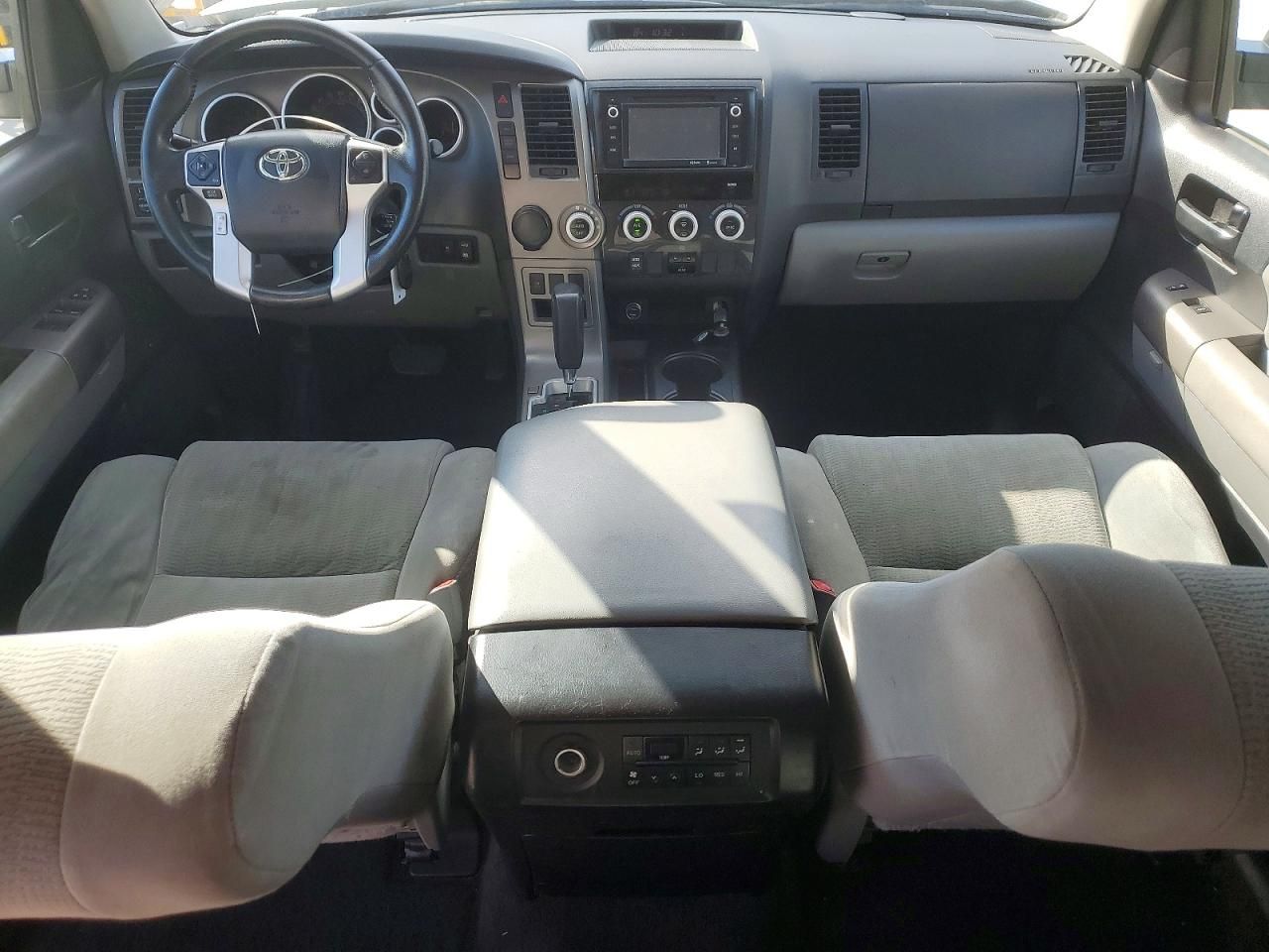 2015 Toyota Sequoia SR5