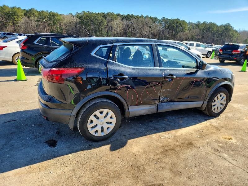 2018 Nissan Rogue Sport s