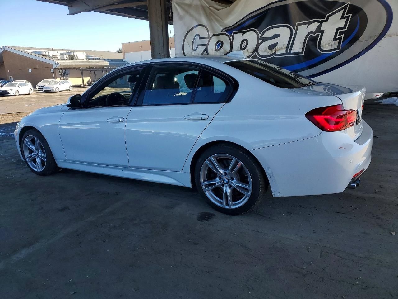 2017 BMW 330 i