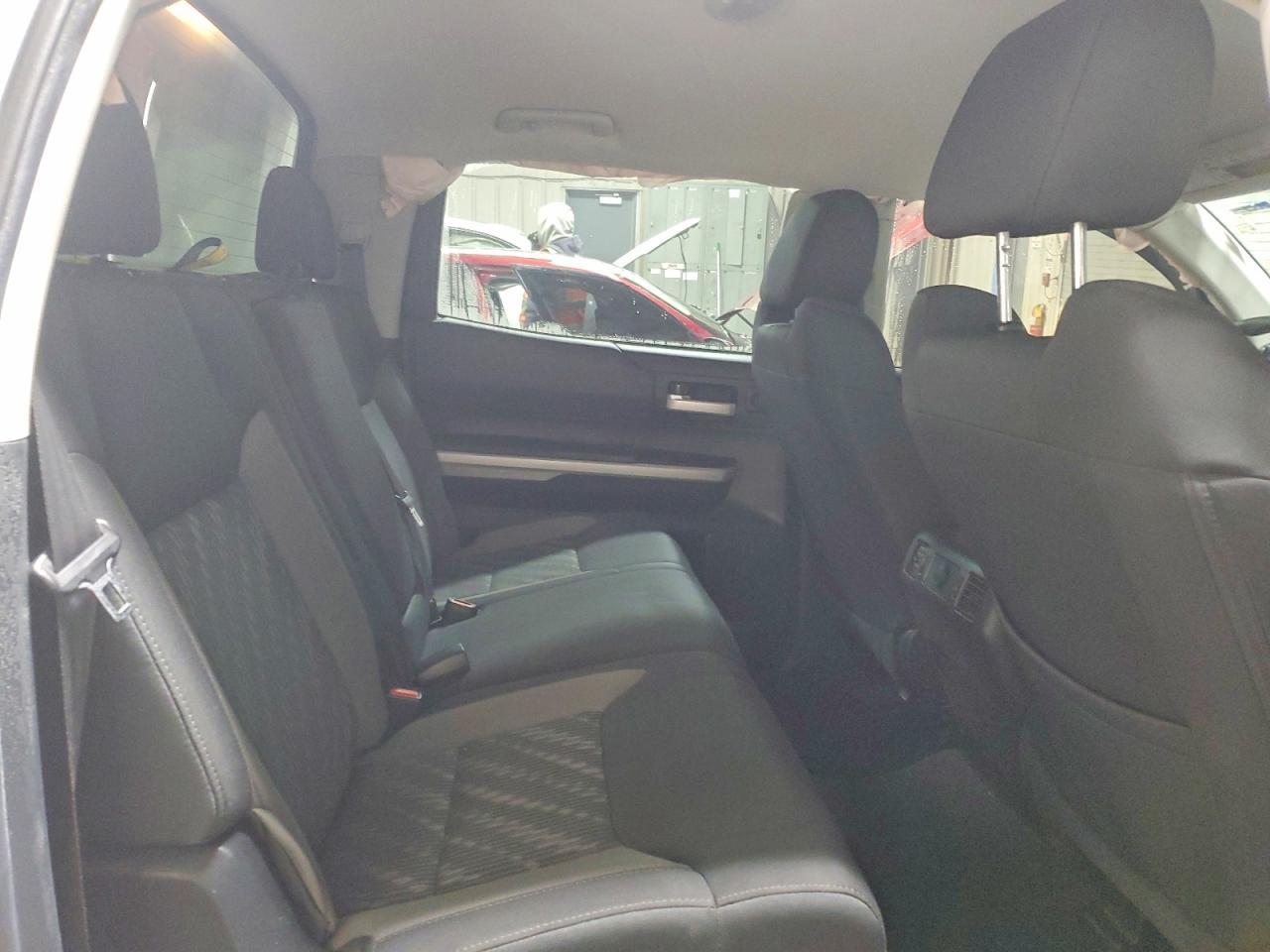 2020 Toyota Tundra Crewmax SR5