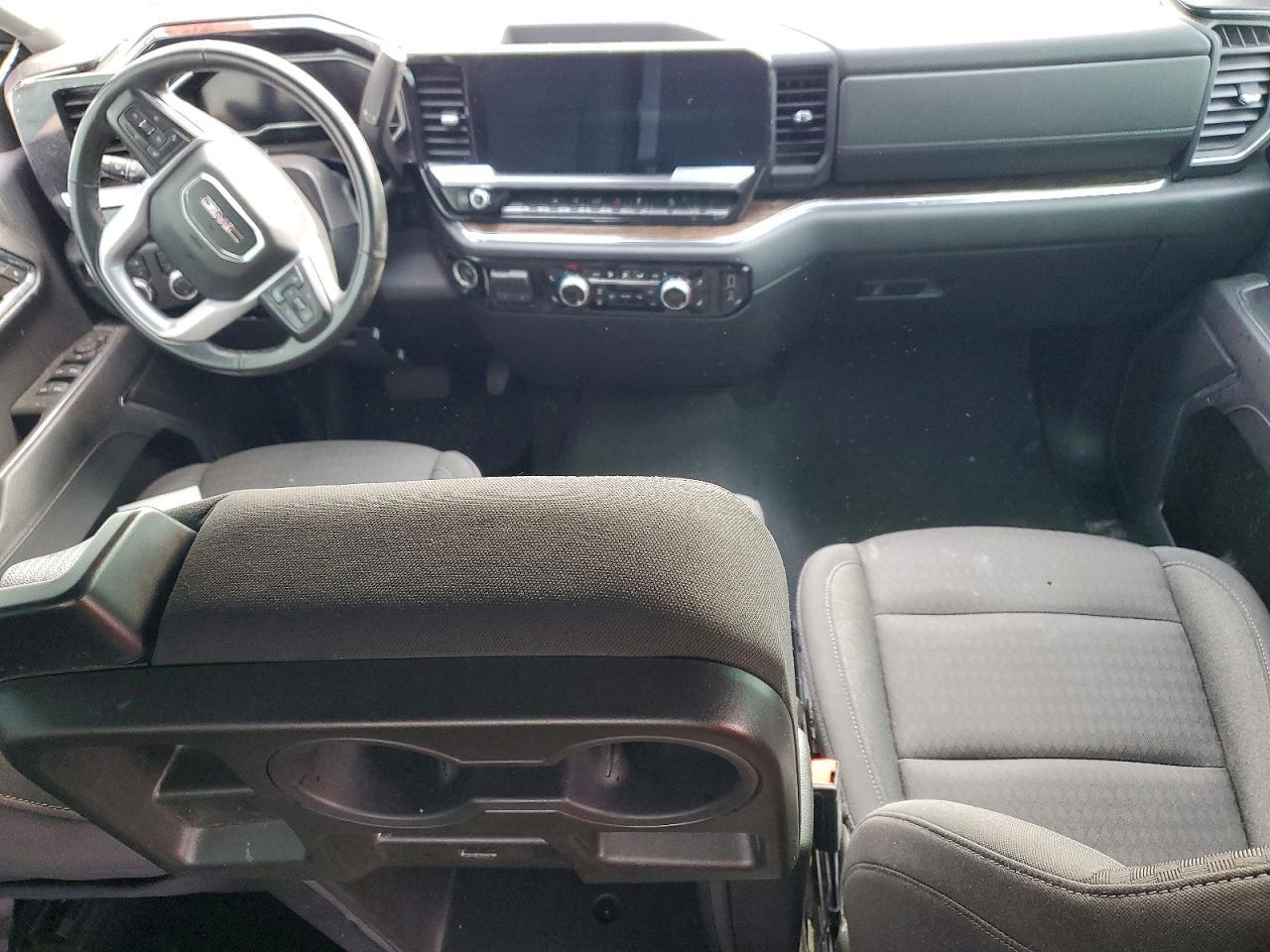 2023 GMC Sierra K1500 sle