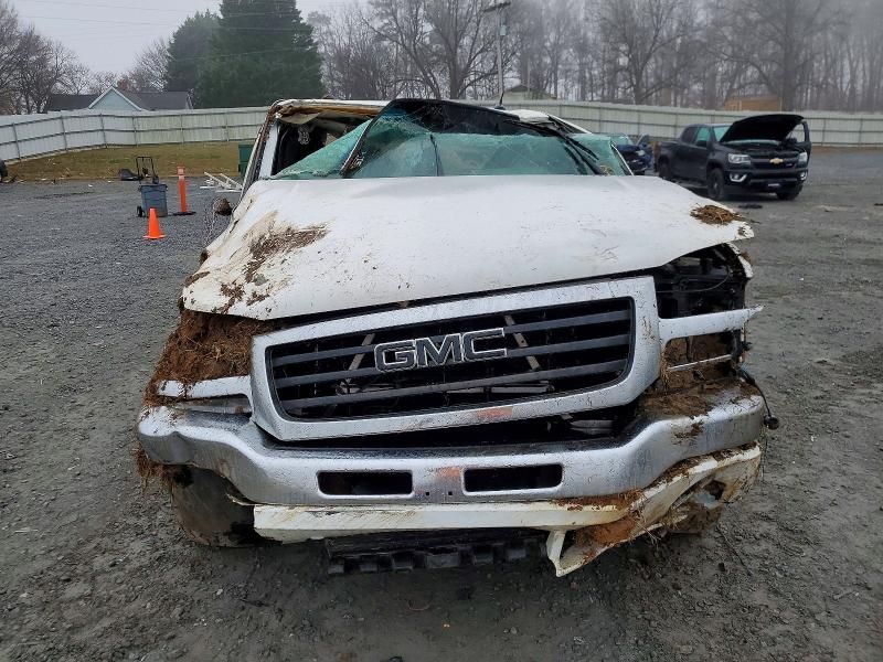 2005 GMC New Sierra K1500