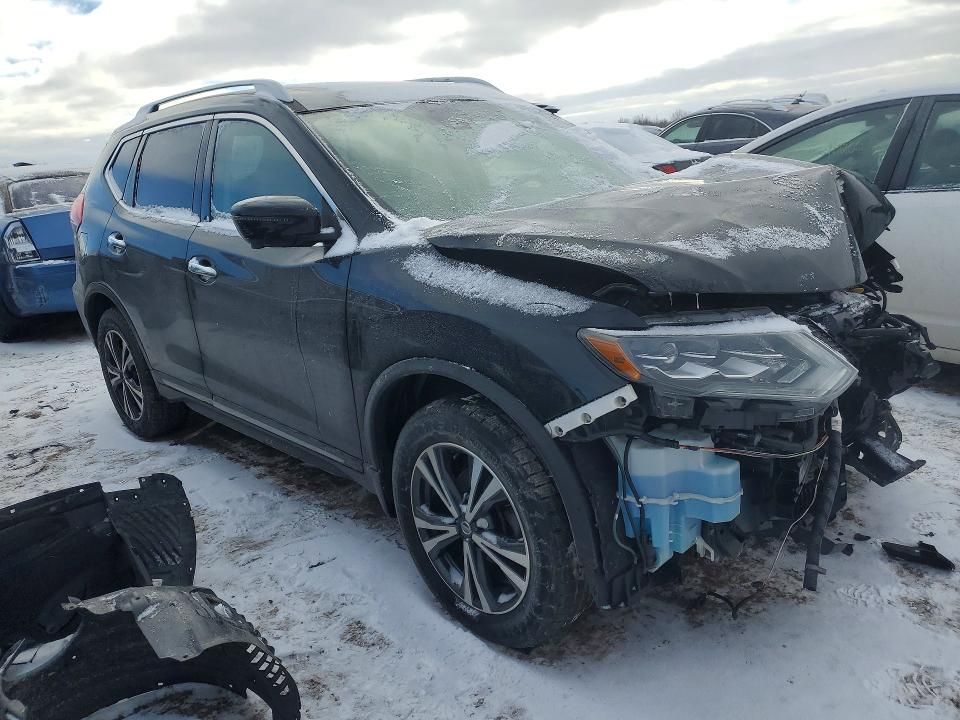 2017 Nissan Rogue sv
