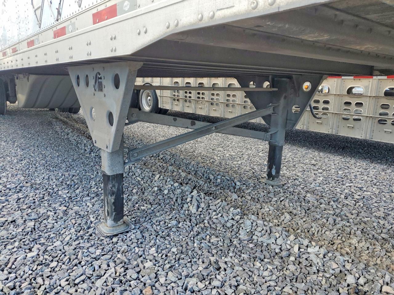 2015 Utility VS2DX DRY Van Trailer