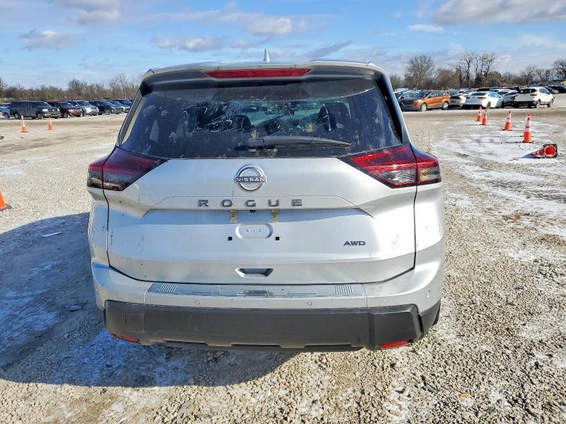 2025 Nissan Rogue sv