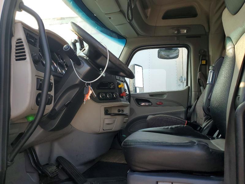 2019 Peterbilt 579 Semi Truck