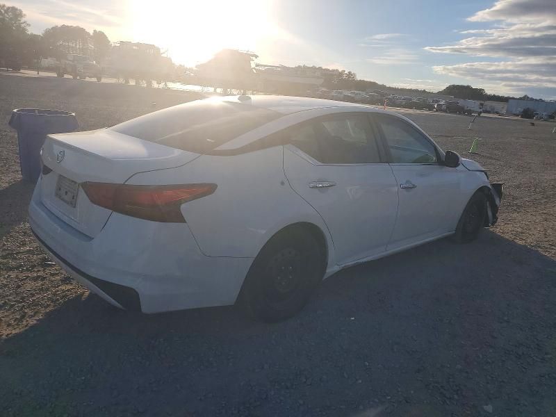 2019 Nissan Altima s