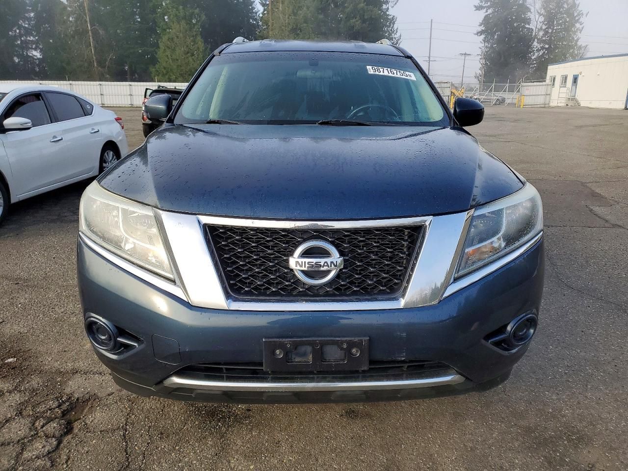 2013 Nissan Pathfinder s