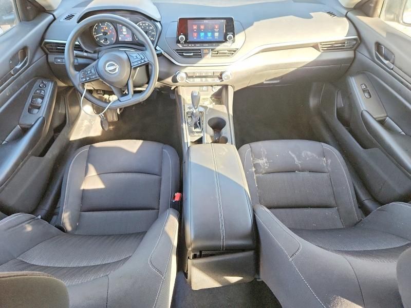 2023 Nissan Altima s