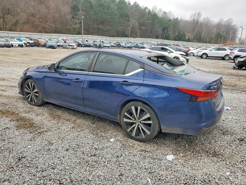 2021 Nissan Altima sr