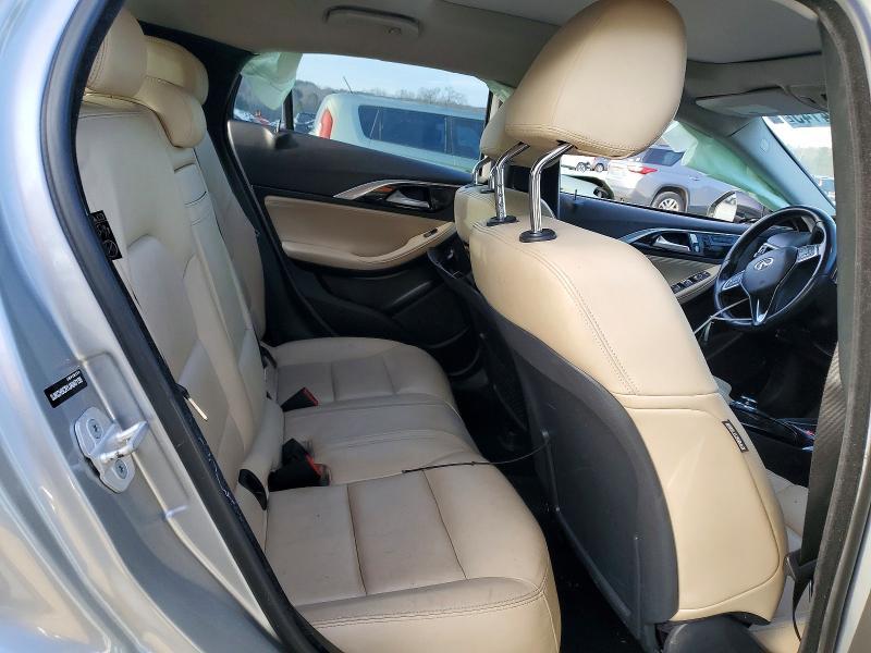 2018 Infiniti Qx30 Base