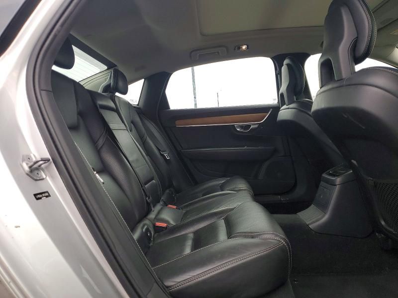 2018 Volvo S90 T8 Inscription