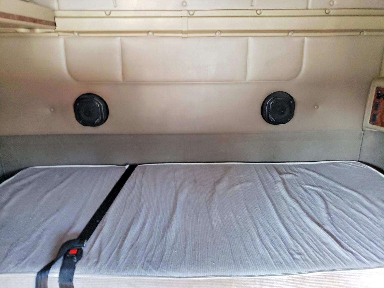 2006 International L9427 Semi Truck
