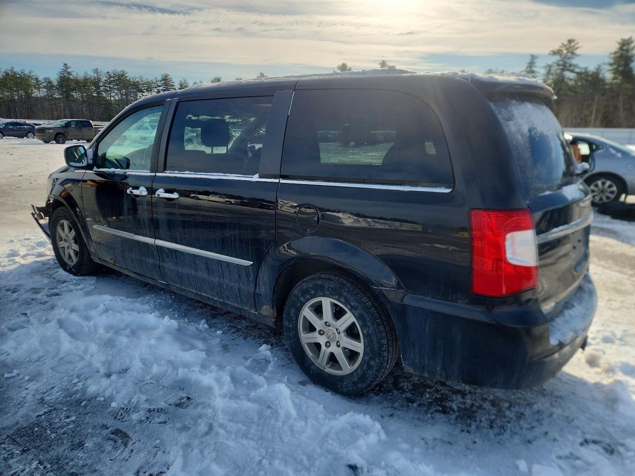 2012 Chrysler Town & Country Touring