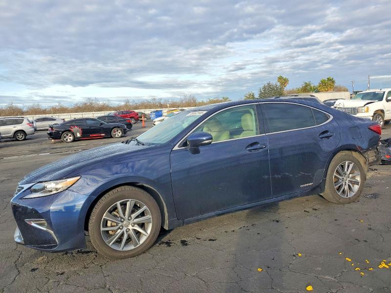 2016 Lexus Es 300h