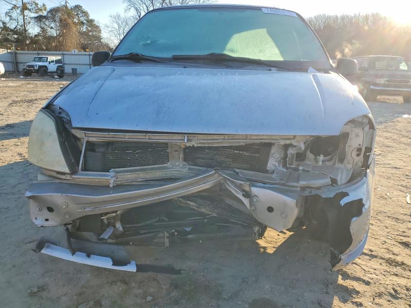 2005 Ford Freestar se