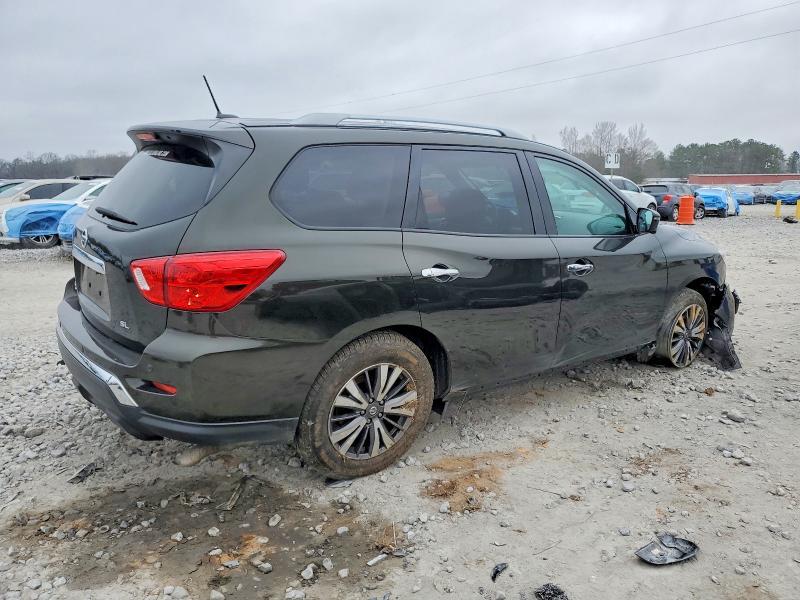 2017 Nissan Pathfinder s