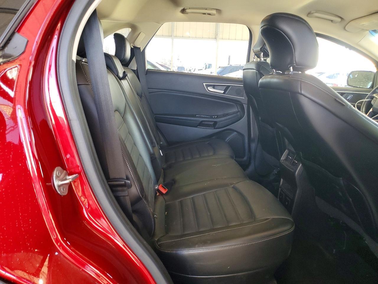 2018 Ford Edge sel