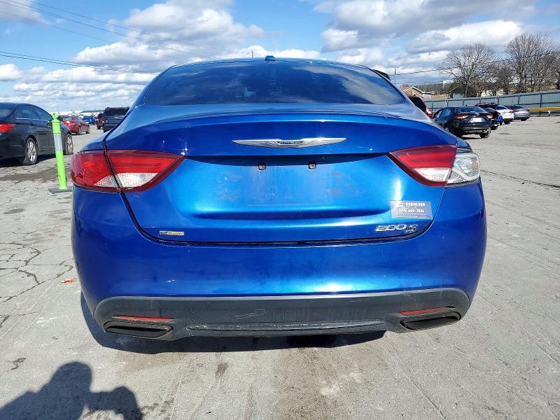 2015 Chrysler 200 s