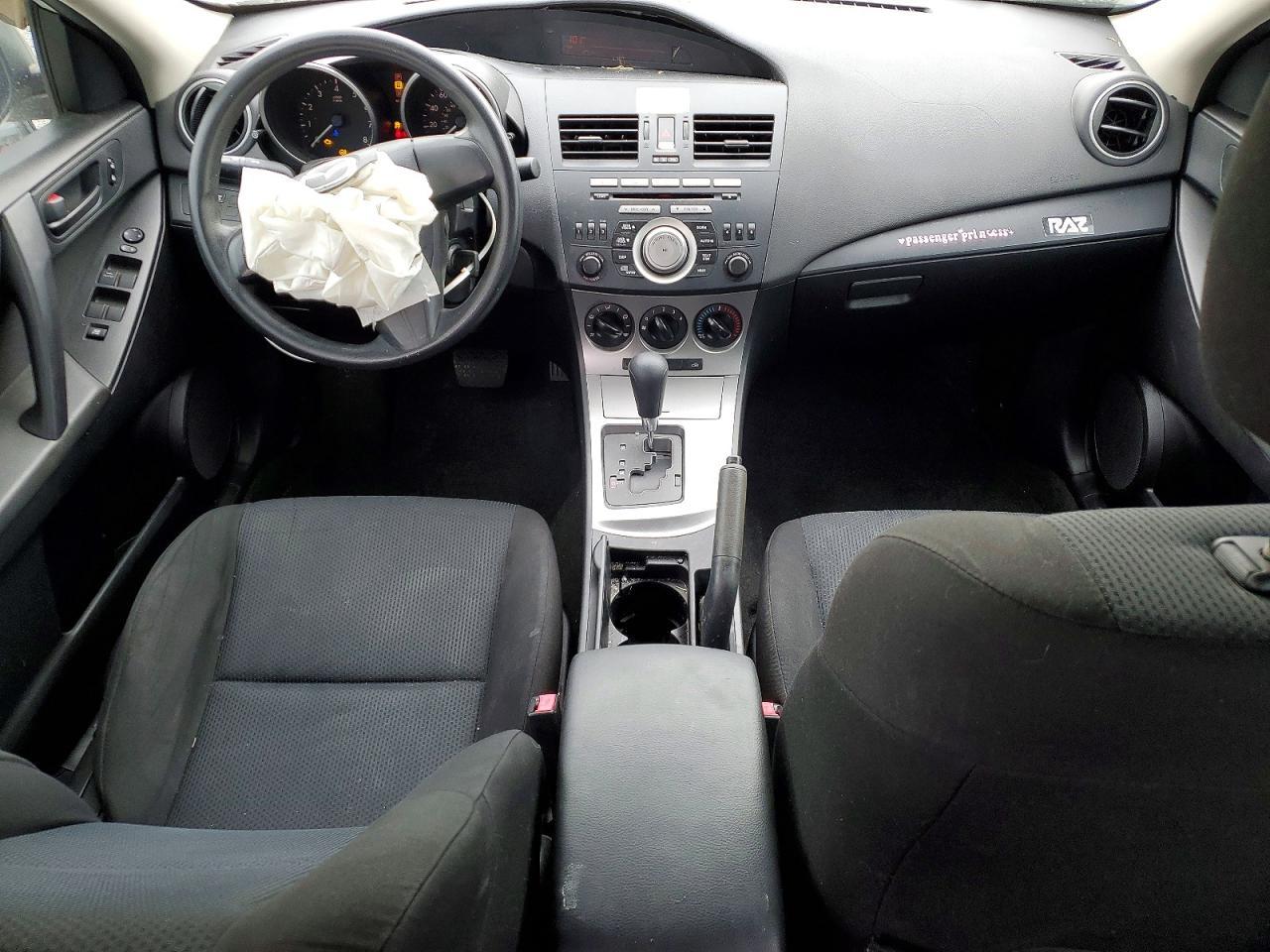 2011 Mazda 3 I