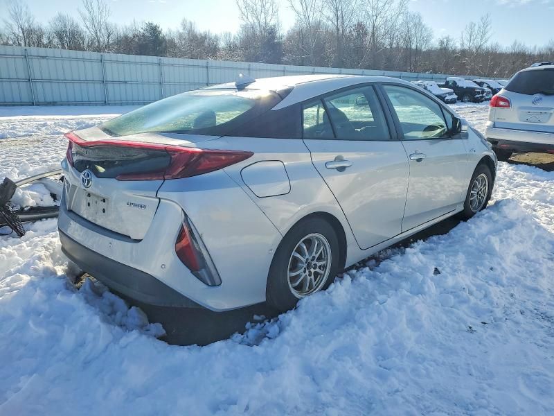 2021 Toyota Prius Prime le