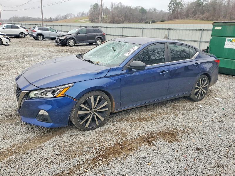 2021 Nissan Altima sr