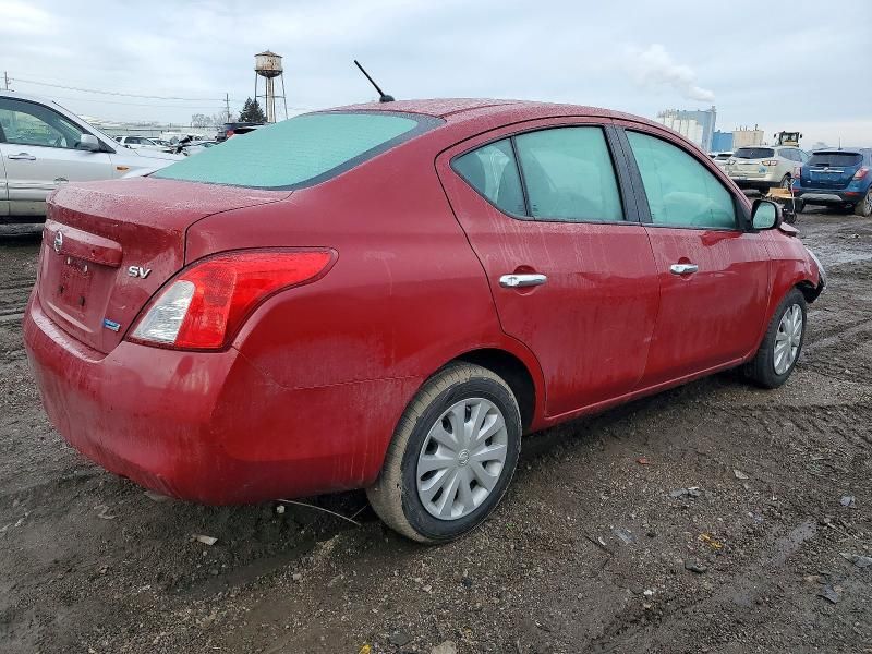 2012 Nissan Versa s