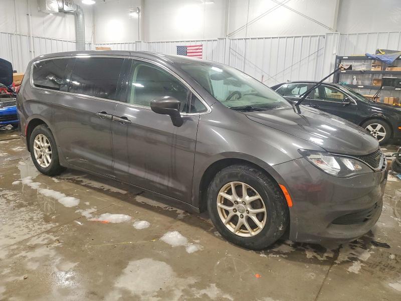 2017 Chrysler Pacifica lx