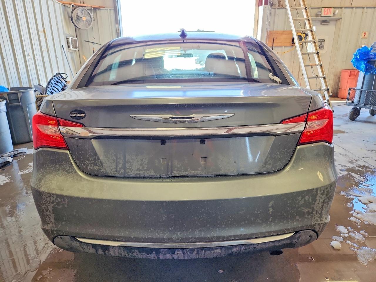 2013 Chrysler 200 Touring