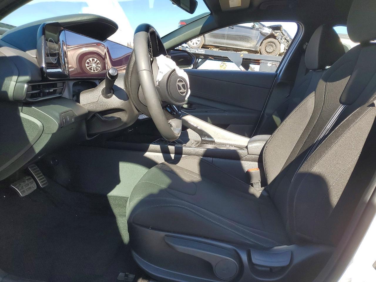 2025 Hyundai Elantra Blue