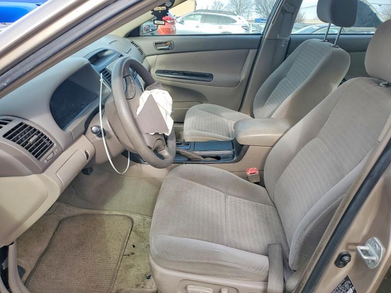 2005 Toyota Camry le