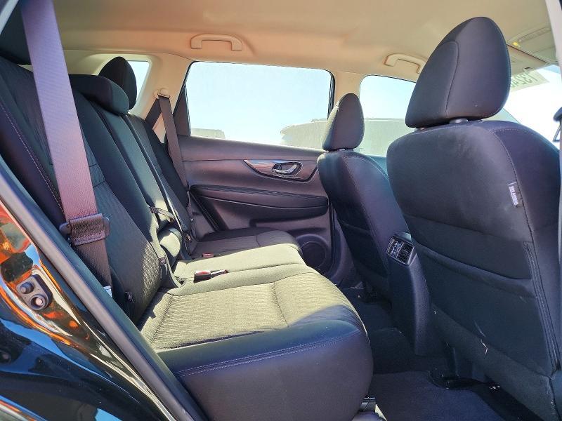 2018 Nissan Rogue sv