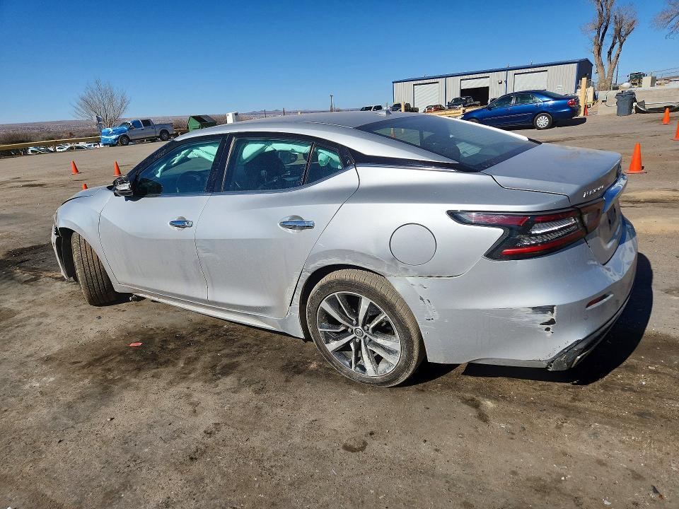 2022 Nissan Maxima sv