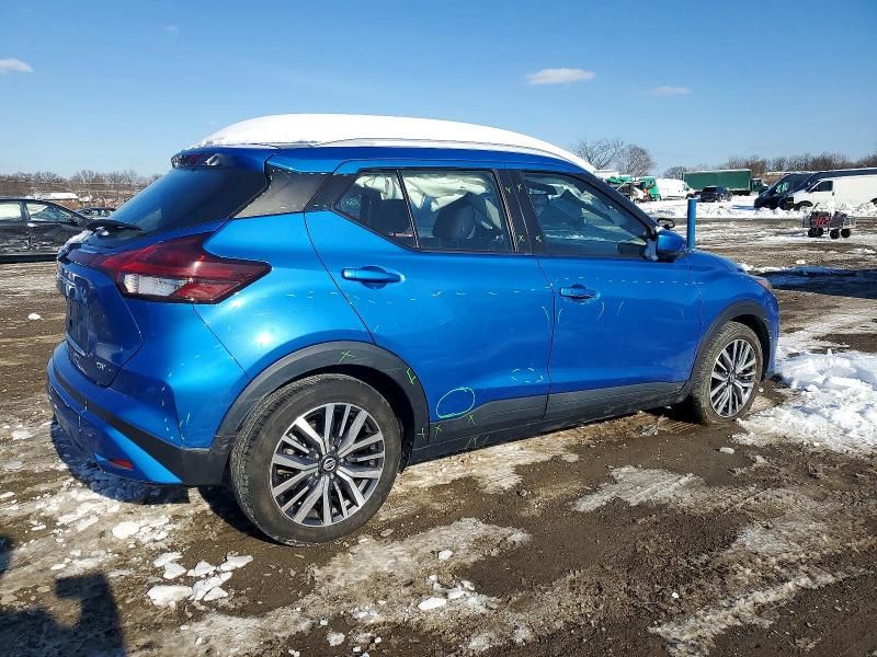 2021 Nissan Kicks sv