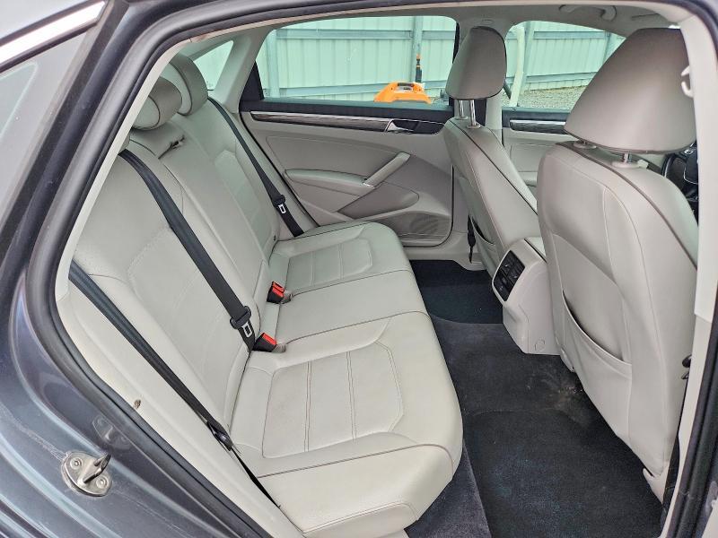 2018 Volkswagen Passat se
