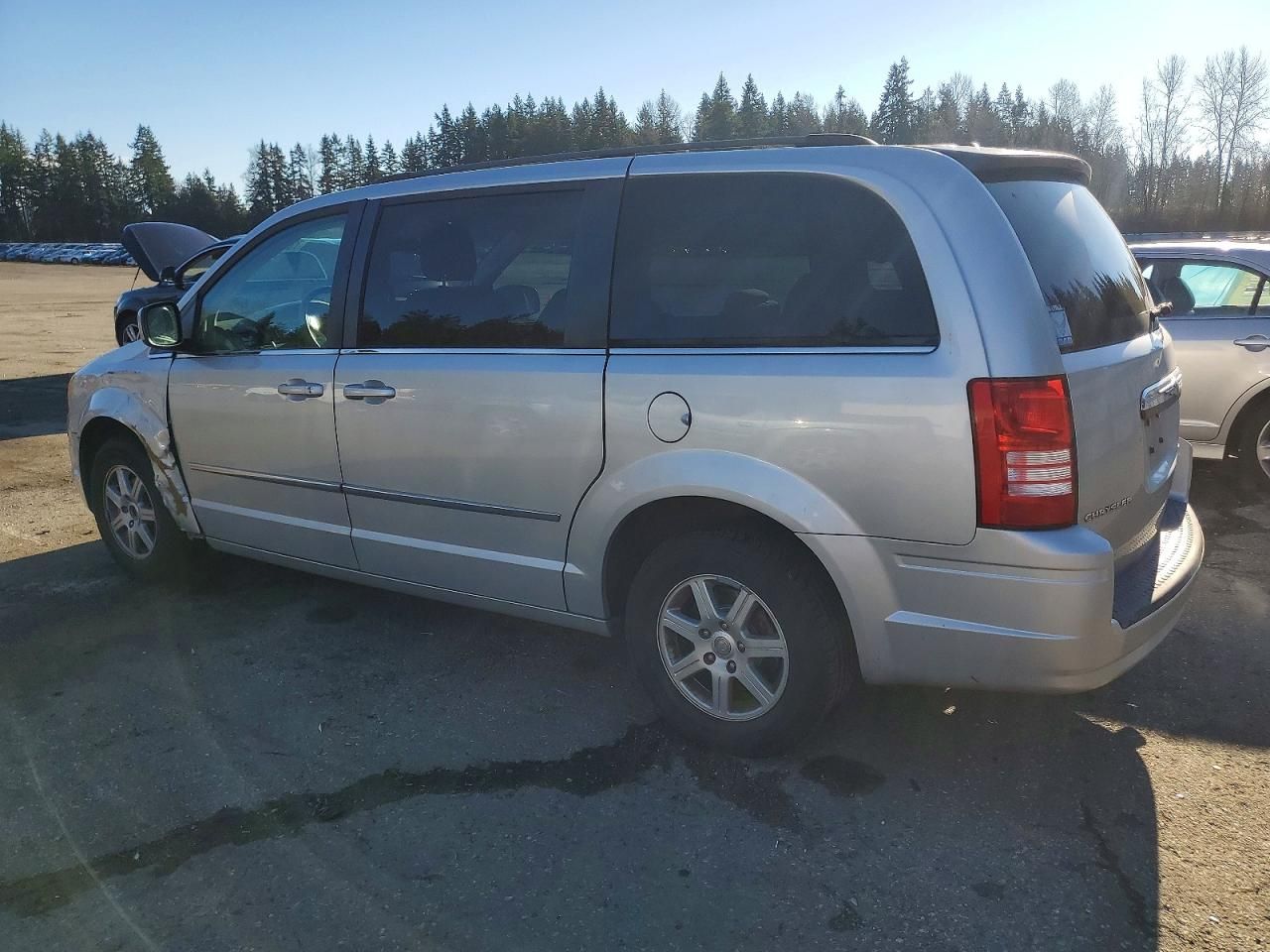 2010 Chrysler Town & Country Touring
