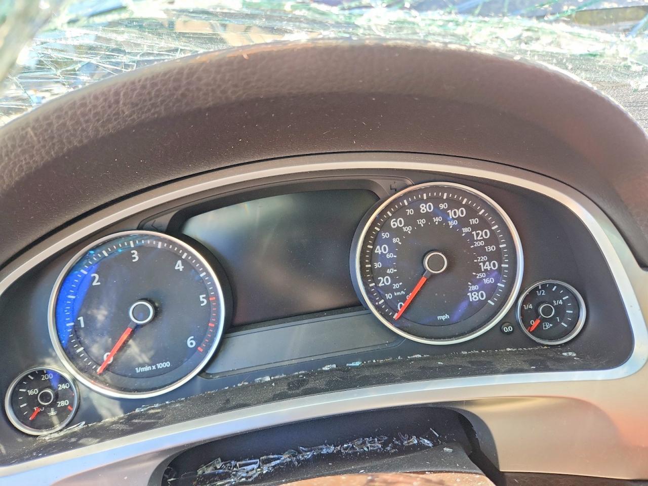 2015 Volkswagen 2S