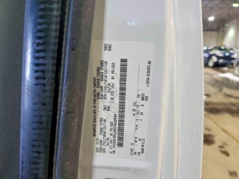 2011 Ford Econoline E350 Super Duty Van