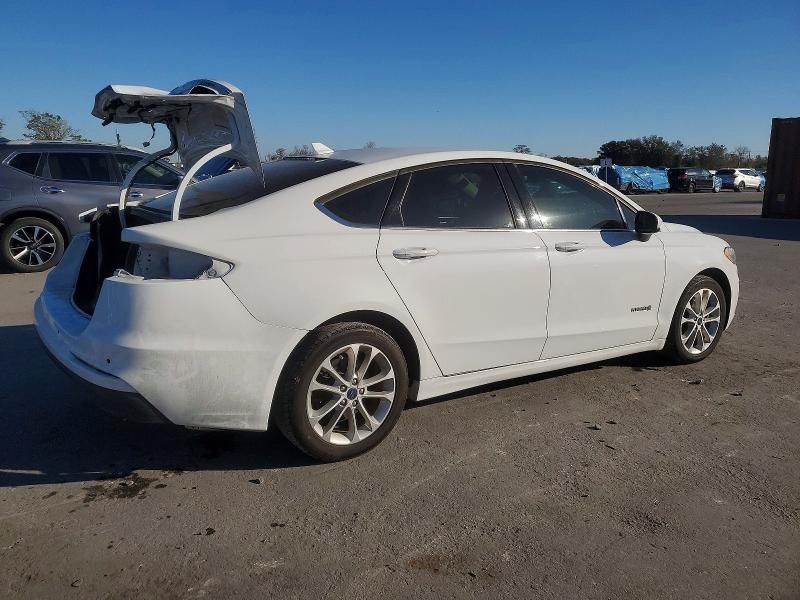 2019 Ford Fusion se