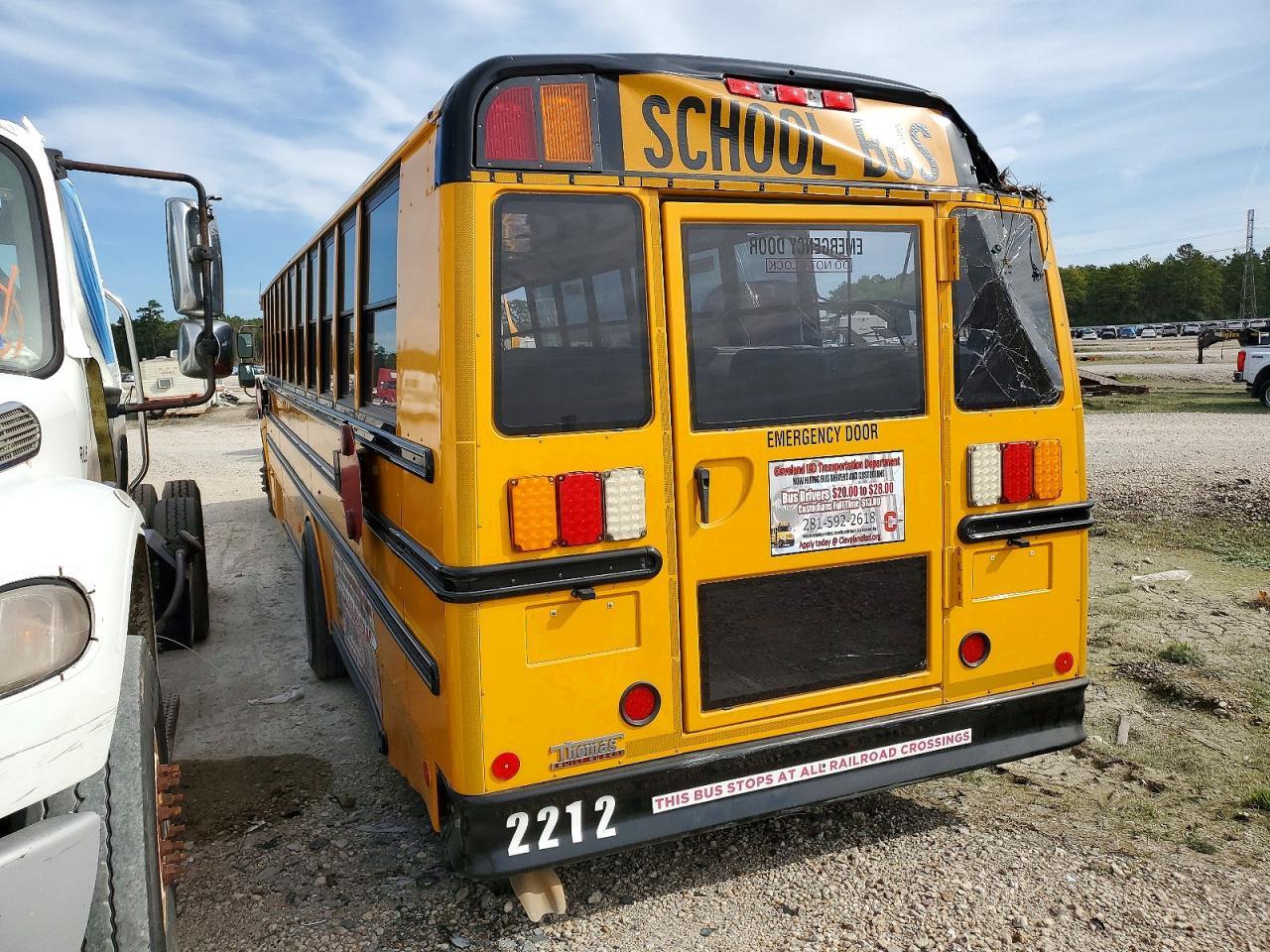 2022 Freightliner Chassis B2