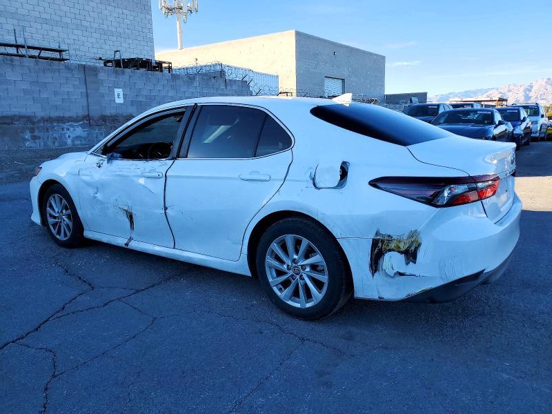 2021 Toyota Camry le