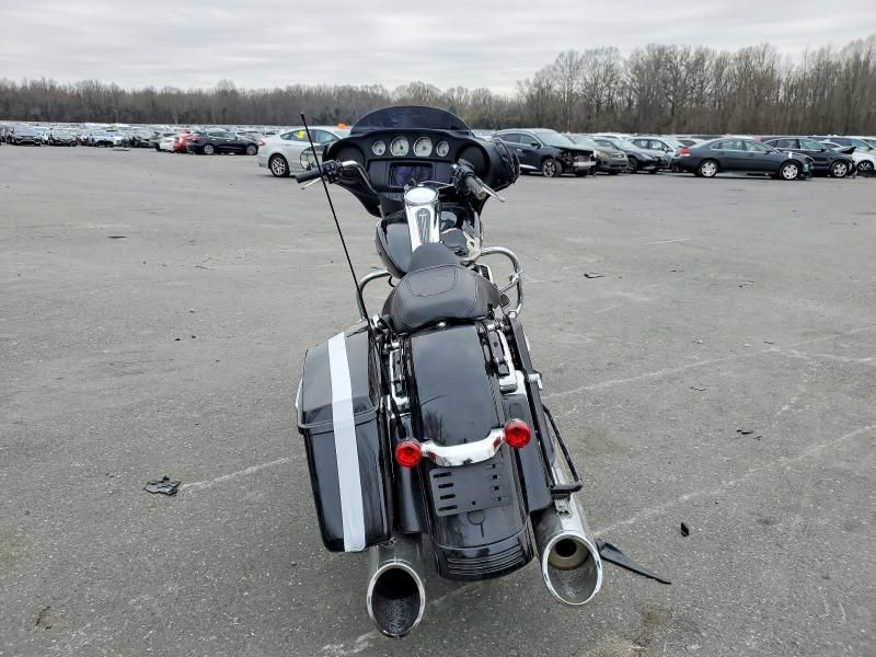 2021 Harley-Davidson Flhx