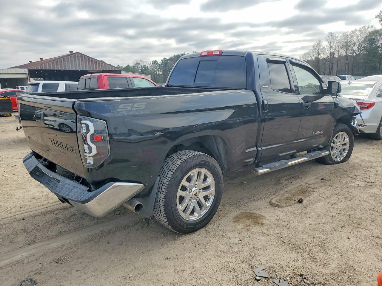 2014 Toyota Tundra Double Cab SR