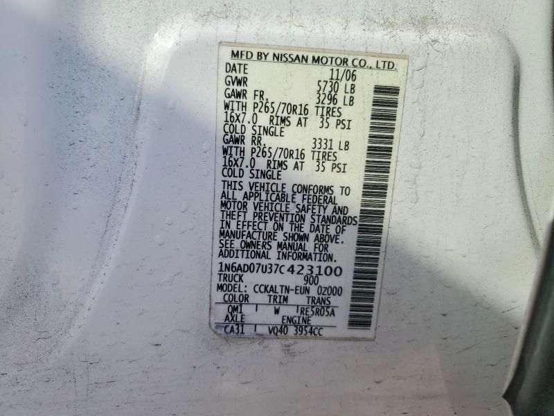 2007 Nissan Frontier Crew cab le