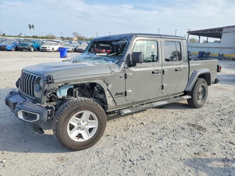 2022 Jeep Gladiator Sport