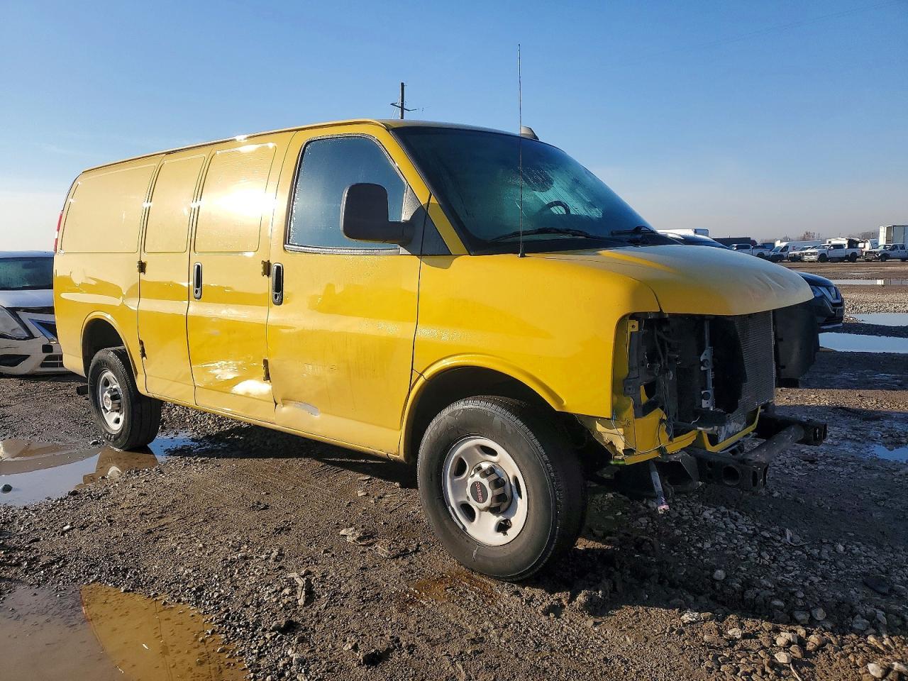 2020 GMC Savana 2500 Delivery Van