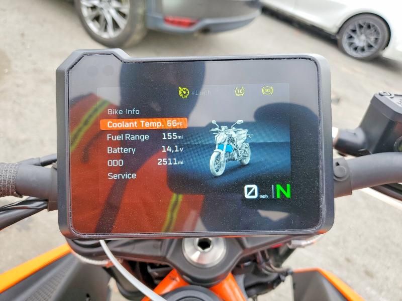 2025 KTM 390 Duke